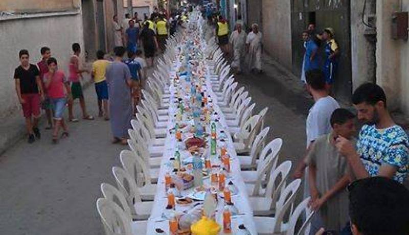 بالصور افطار جماعي بين اباضيين ومالكيين في البليدة تحت شعار كلنا جزائريون