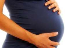 فيديو جد مؤثر لامرأة عمياء ترى جنينها بتقنية الطباعة الـD 3