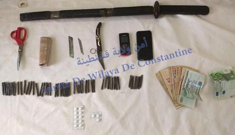قسنطينة: الإطاحة بمروجي مخدرات ومؤثرات عقلية