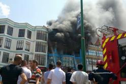 بالصور احتراق محل لبيع الأثاث في قسنطينة