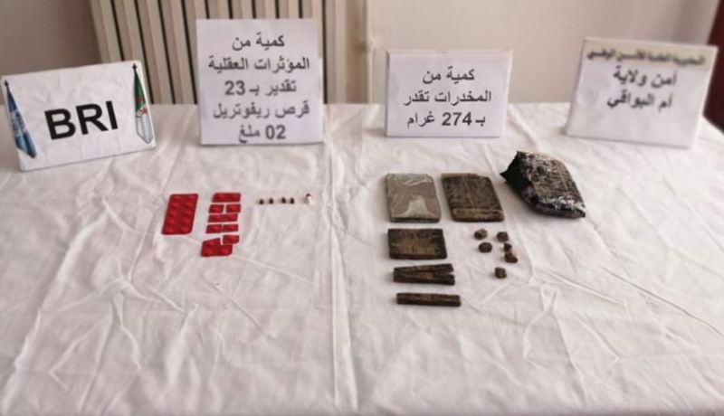 BRI أم البواقي توقف شخصين وتحجز 274 غ زطلة و28 قرص مهلوس
