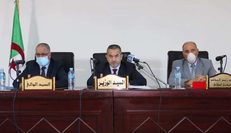 وزير الموارد المائية في زيارة عمل وتفقد لمشاريع قطاعه بمعسكر