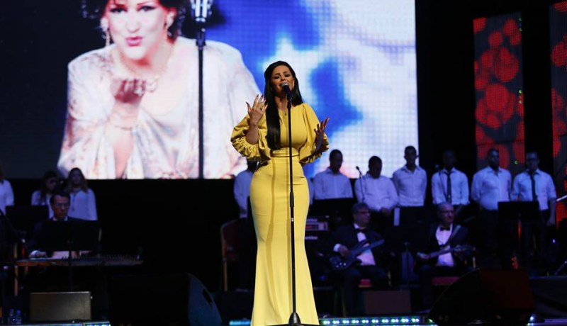 «الشكارة» للفنانين… والضرائب على المواطنين