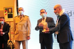 المركز العربي الإفريقي للاستثمار يكرم الرئيس تبون