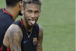 نيمار يرّد ساخرا على رئيس برشلونة :” أنت مجرد نكتة مضحكة “