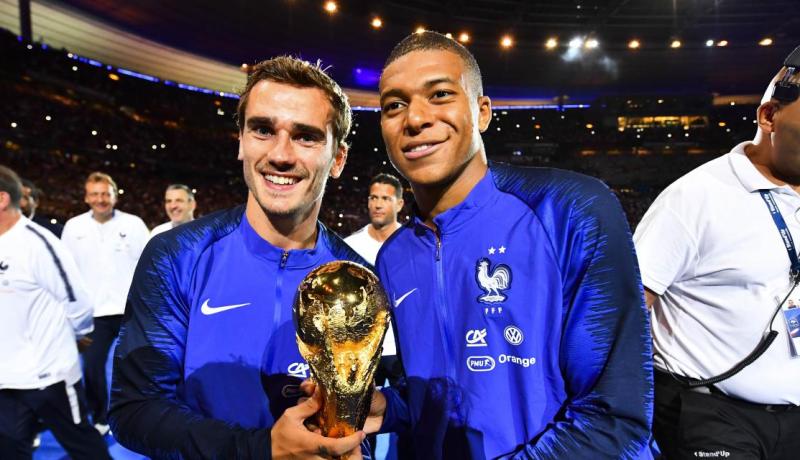 “غريزمان” يفتح أبواب رحيل “مبابي” لـ “ريال مدريد”