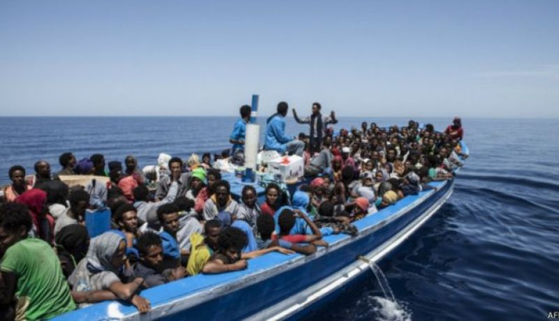 خفر السواحل الايطاليون ينقذون نحو 1200 مهاجر