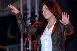 بالصور .. أصالة تدافع عن شيرين بعد الهجوم عليها