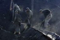 مقتل 3 عمال في انفجار داخل منجم بجنوب شرق سيبيريا