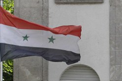 سوريا تطرد سفراء غربيين وروسيا والصين تعارضان تغيير النظام بالقوة