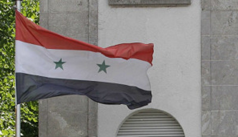 سوريا تطرد سفراء غربيين وروسيا والصين تعارضان تغيير النظام بالقوة