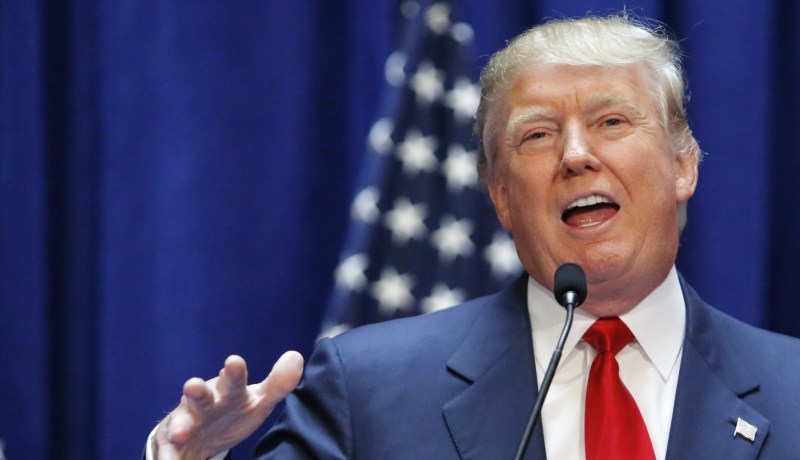 ترامب يصف مساعي إعادة فرز الأصوات بأنها احتيال