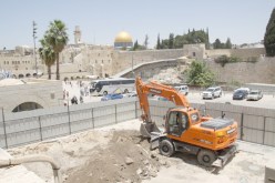 الاحتلال الإسرائيلي يواصل الحفريات في منطقة القصور الأموية جنوب المسجد الأقصى