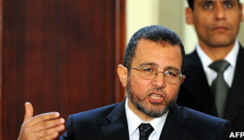 حكم مع وقف التنفيذ بسجن رئيس الوزراء المصري