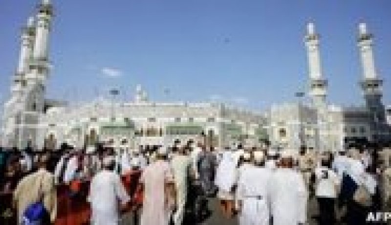 احتجاز ألف حاجة نيجيرية في السعودية لعدم وجود “مُحْرَم