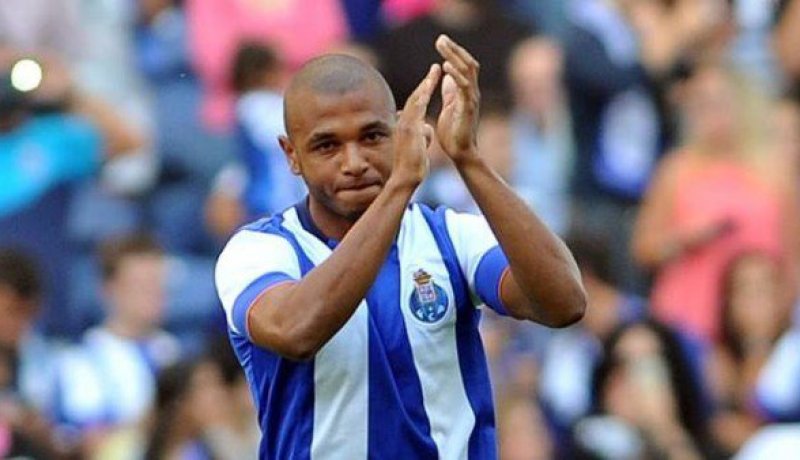 ألكاراز لن يستخدم طريقته في غرناطة مع الجزائر.. سنعود بقوة ونفوز بكل مبارياتنا