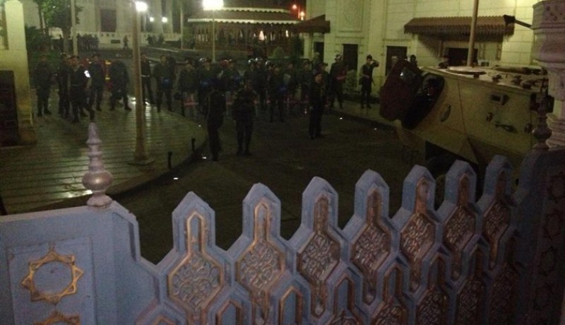 معارضو مرسي يدعون إلى التظاهر امام قصر الرئاسة