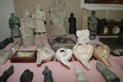 فرنسا تسلم لمصر قطع أثرية  نادرة