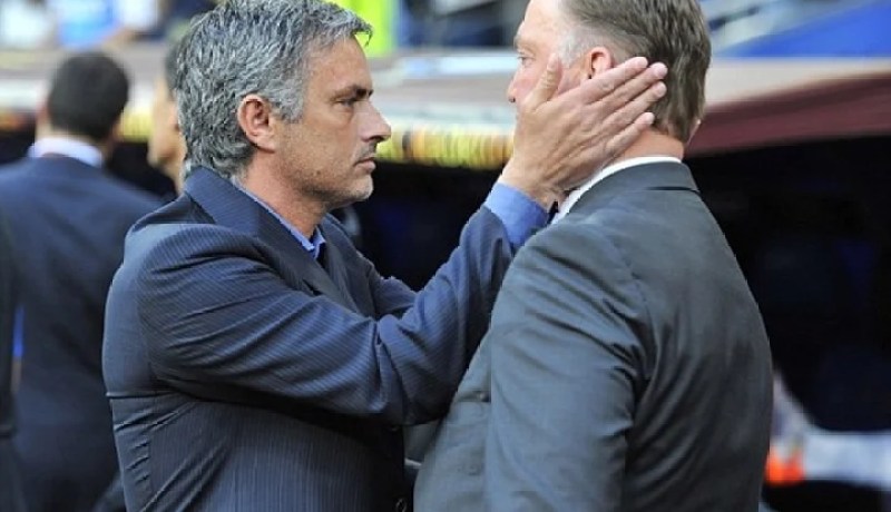 فان غال خارج أسوار مانشستر يونايتد ومورينيو إلى أولد ترافورد