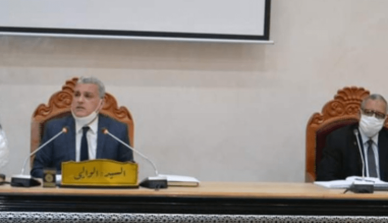والي تيارت يشدد على ضرورة بعث الحركة الإقتصادية والإهتمام بمناطق الظل