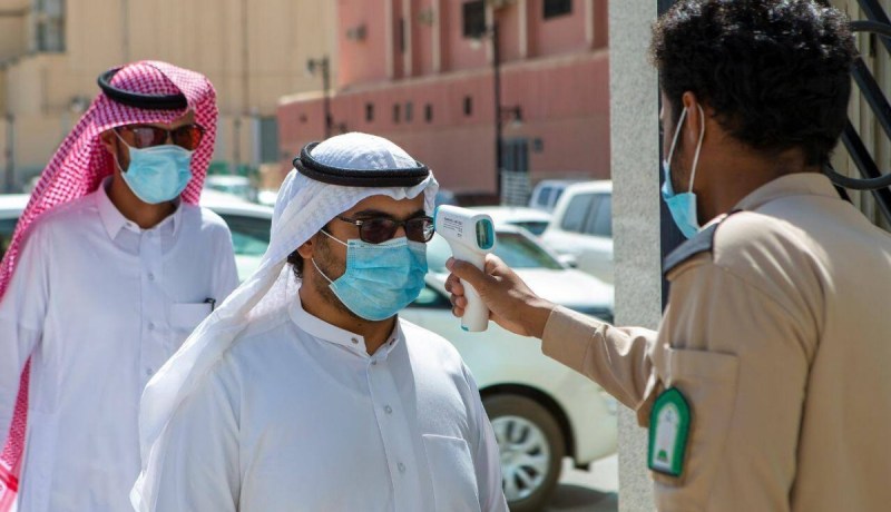 السعودية تُسجل أدنى حصيلة يومية لإصابات كورونا منذ أسابيع