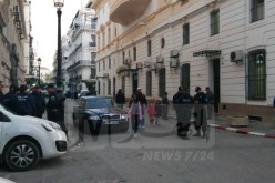 حضور وزيرة السياحة سابقا مع محاميها إلى محكمة سيدي امحمد