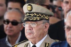 قايد صالح يشرف على تقليد الرتب وإسداء الأوسمة لعدد من الضباط السامين وإطارات بوزارة الدفاع