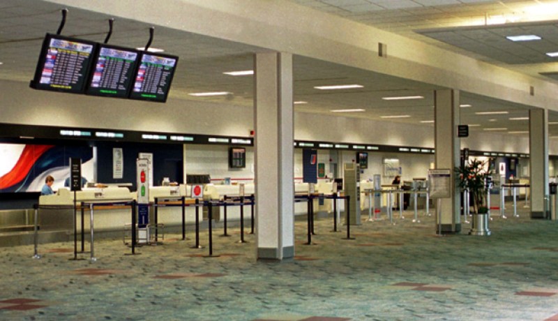 إغلاق المطار الدولي بعد انفجار في مولدات الطاقة الكهربائية في فنزويلا