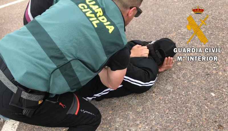 الشرطة الاسبانية تطيح بشبكة جزائرية للإتجار بالبشر