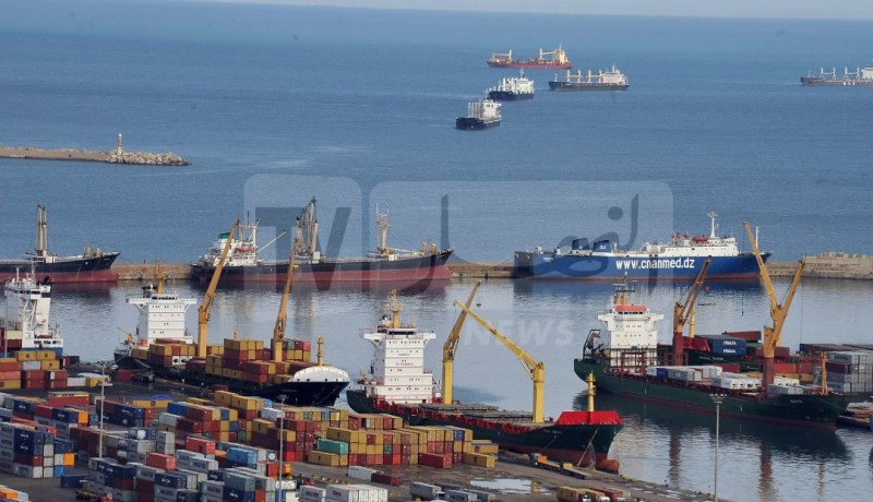 العثور على قنبلة تقليدية بميناء الجزائر العاصمة قرب الحاويات