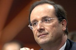 هولاند يدعو الى تكامل اقتصادي بين الجزائر و فرنسا