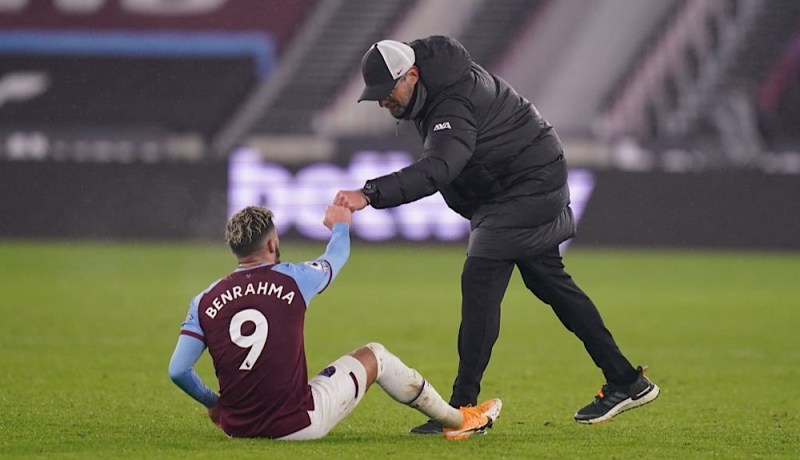 بعد الخسارة أمام “ليفربول”.. “بن رحمة” يُوجّه رسالة لزملائه !