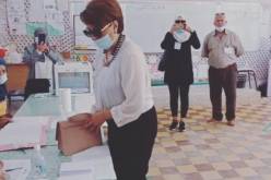 وزيرة الثقافة تُؤدي واجبها الإنتخابي وتُؤكد: المشاركة في رهانات الوطن واجب