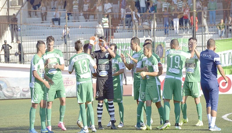 الأنصار يقتحمون التدريبات ويشتمون اللاعبين