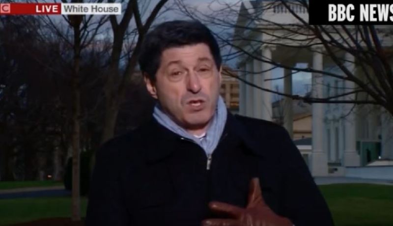 بالفيديو .. مراسل بي بي سي يمارس السحر على الهواء