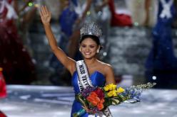 بالصّور ملكة جمال الكون ترتدي الحجاب في دبي