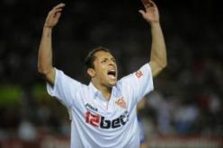 برشلونة يتعاقد رسميا مع البرازيلي ادريانو من اشبيلية