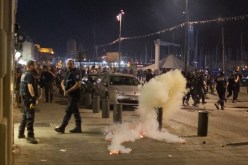 7 جرحى في شجار بين مشجعين فرنسيين وايرلنديين في نيس الفرنسية