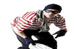 لص يسرق اموالا ليتبرع بها الى جمعيات خيرية