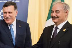 موسكو ترتقب زيارة السراج وحفتر