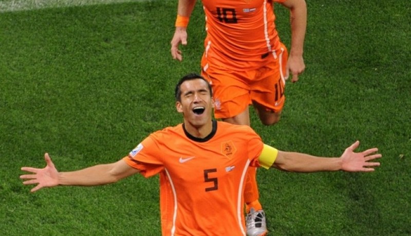 مونديال 2010:هولندا تتأهل للدور النهائي