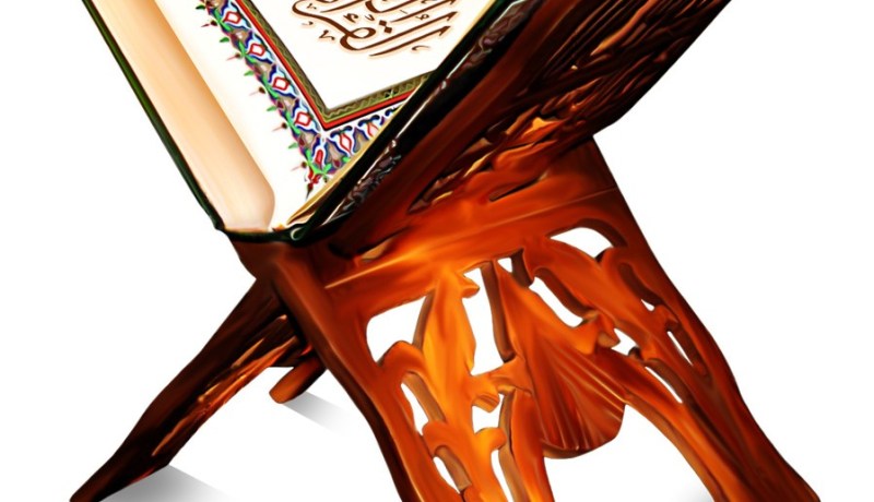 عامل نظافة‮ ‬يعثر على مصحف داخل القمامة بالشلف