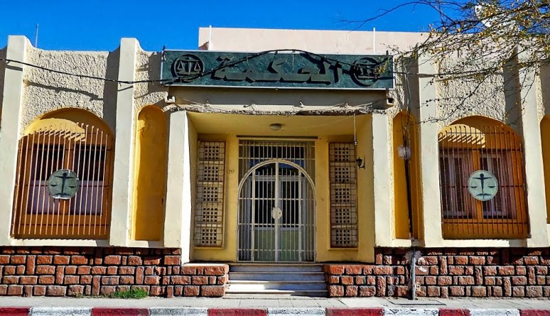 فتاة تدهس أخرى بسيارتها 3 مرات بسبب مشاكل مع عائلتها في غرداية !
