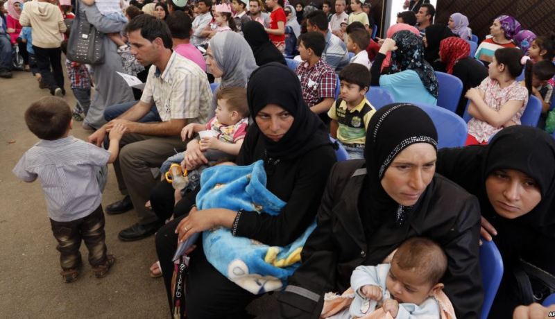 محتجون يطالبون بتحسين معاملة اللاجئين في أستراليا