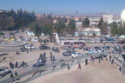بالفيديو سكان حي تيفيست يغلقون الطريق في تبسة