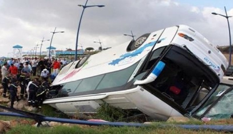 إصابة 17 شخص  في إنقلاب حافلة بقايس في خنشلة