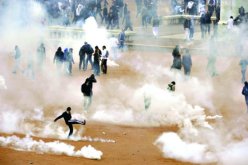 مصر تشتري قنابل غاز بـ 1.7 مليون جنيه رغم الأزمة الاقتصادية