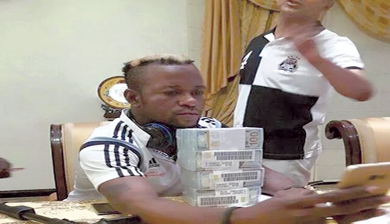 رئيس مازيمبي الملياردير يحط الشكارة  للإطاحة بسوسطارة