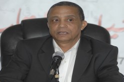 ياسمينة خضرة ينجو من الموت غرقا في فرنسا