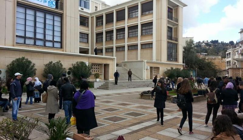 وزارتا الثقافة والتعليم العالي تتفقان مبدئيا على إمضاء شهادات طلبة مدرسة الفنون الجميلة